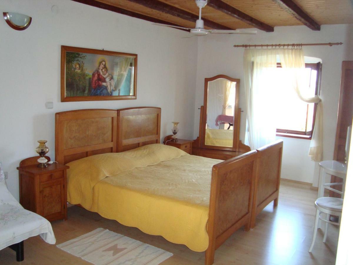 Apartments Lovor Silba Bagian luar foto