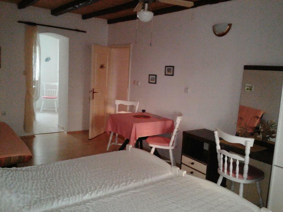 Apartments Lovor Silba Bagian luar foto