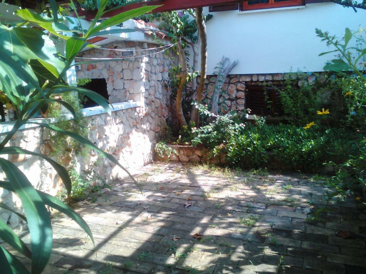 Apartments Lovor Silba Bagian luar foto