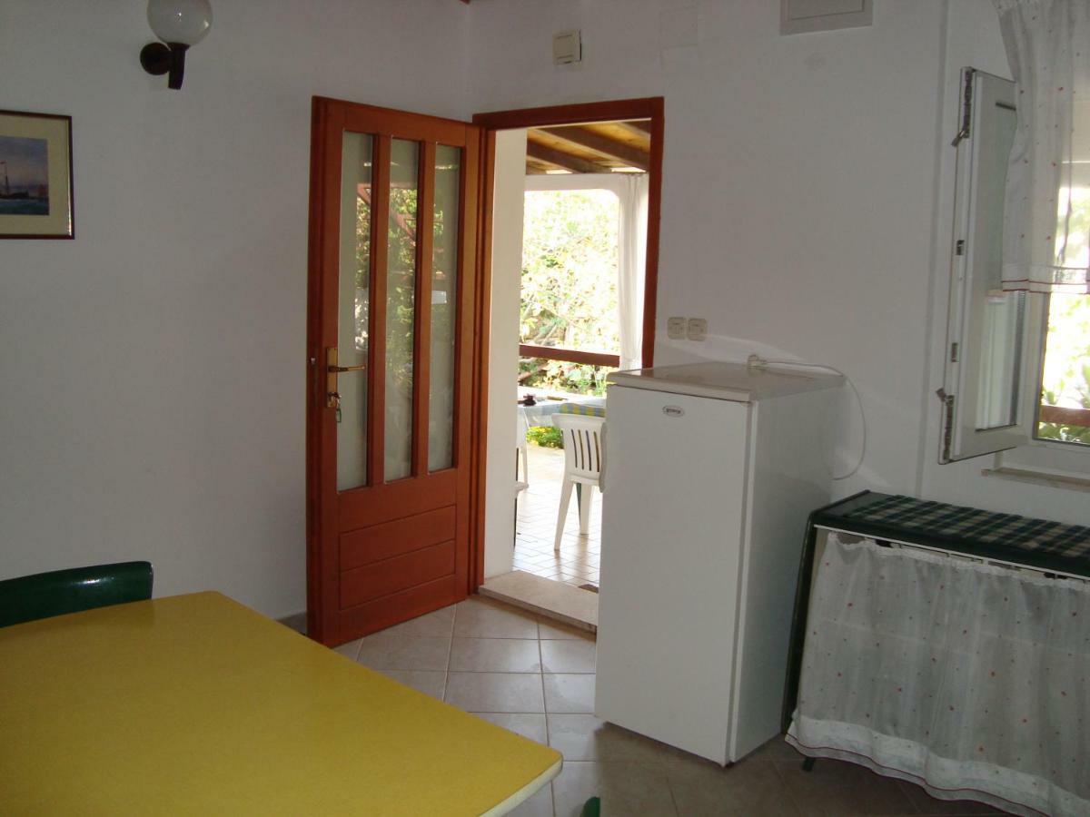 Apartments Lovor Silba Bagian luar foto