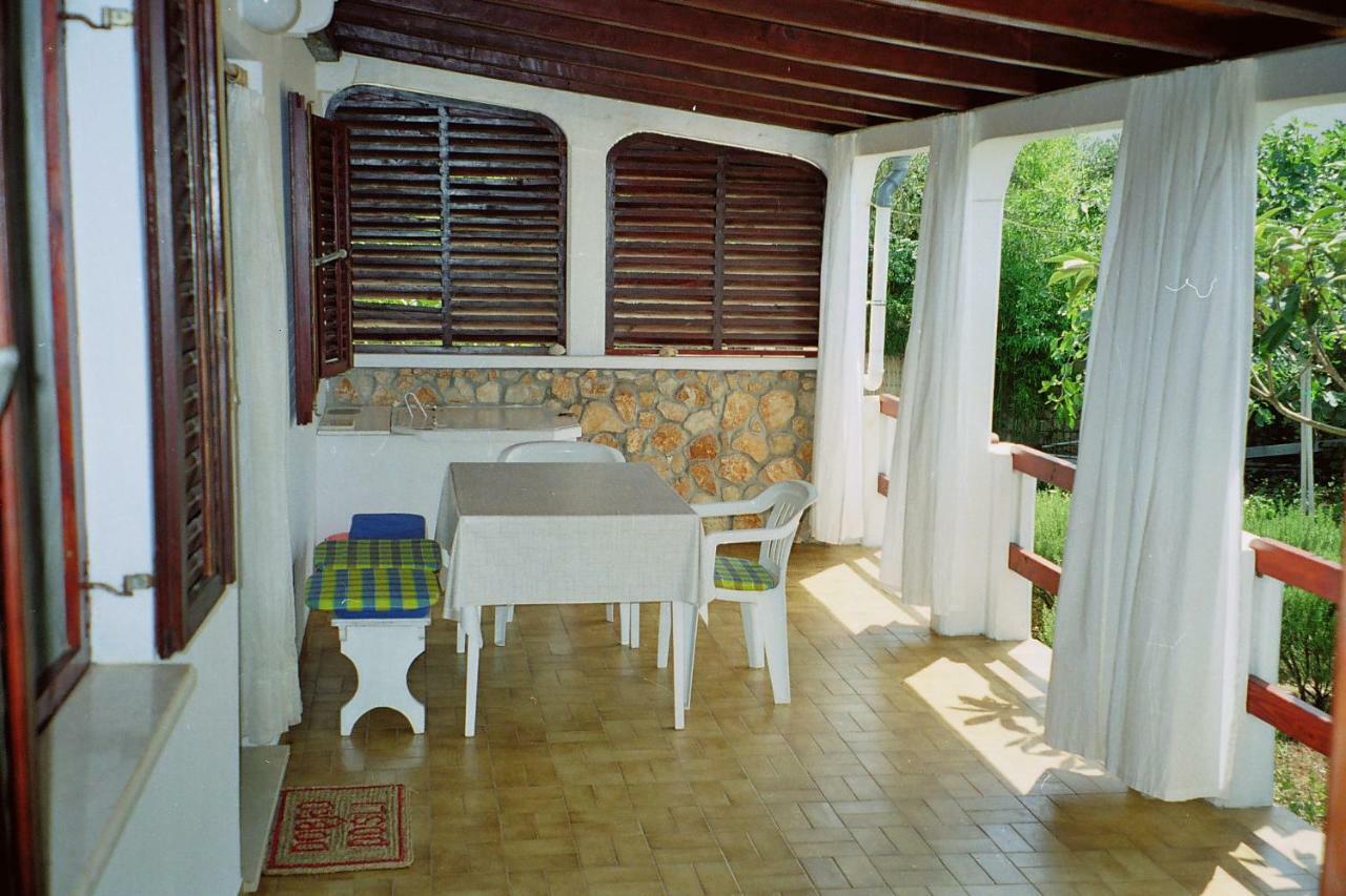 Apartments Lovor Silba Bagian luar foto